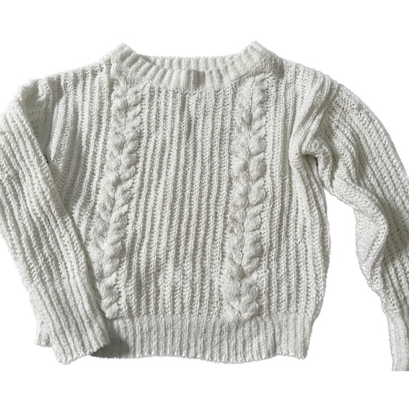 EXPRESS CREAM CHUNKY KNIT LONG SLEEVE OVERSIZED SWEATER SIZE XS - Picture 2 of 11